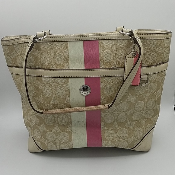 Coach Handbags - Coach Shoulder Bag